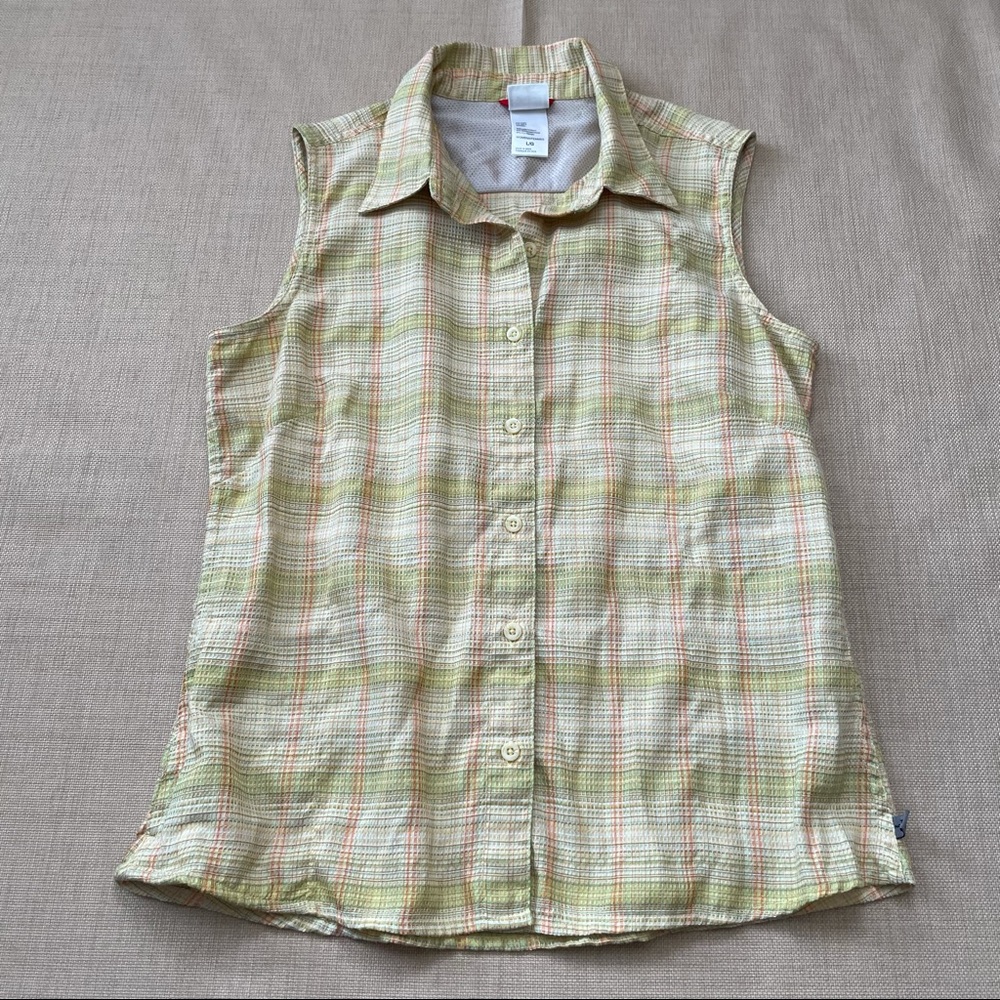 North Face Lightweight Sleeveless Button Front Polo Top
